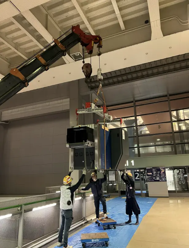 大阪府某空港の工事作業写真