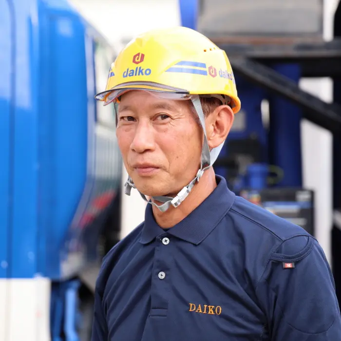 重量部・係長H.Y.の顔写真